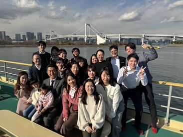 スタッフ同士の仲は非常に良く、
休憩時間には、プライベートの話で盛り上がることも☆
入社後もすぐに馴染める環境です◎