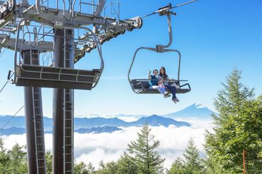 サンメドウズ清里 ＼オシャレも自由にOK／
髪色・髪型自由・ネイルOK！
おしゃれもしながら楽しく勤務しちゃいましょう♪