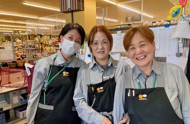 未経験からたくさんのスタッフが活躍しています！
チームワークが良いのも自慢です♪