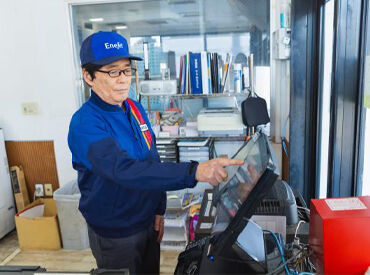 ≪学歴は不問≫40～60代のスタッフ多数活躍中！ほとんど裏方で作業して頂くことになるので、自分のペースで働けますよ◎