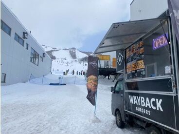 週3日・1日5時間～OK！プライベートとの両立バッチリ！
髪色・髪型・ピアス・ネイルALL自由でオシャレも楽しめます◎