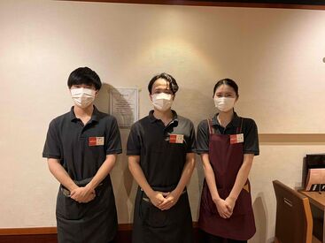 学生・フリーターさん多数活躍中★
シフトが入っていない日に遊ぶことも♪
雰囲気の良さ&仲の良さは保証します◎