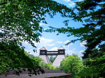 ※実際の制服とは異なります
5時間以上の勤務でまかない1食分が無料！
働いた後は、自分自身もゆったりお食事を愉しめます◎