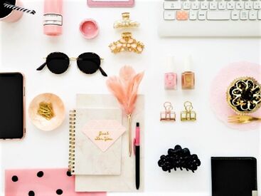 ファッション人材リンク株式会社【FJL】 ★電話登録OK・最短15分★
1～2ヶ月の更新制のお仕事♪
シフト相談可能
即日勤務・フルタイム勤務ＯＫ
