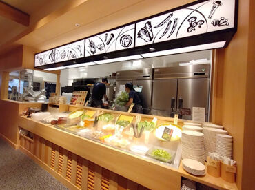 しゃぶ菜　テラスモール松戸 ＼まかないが自慢です★／
店内いっぱいに広がるお出汁の香り◇*゜
しゃぶしゃぶとすき焼きが食べ放題の人気店！