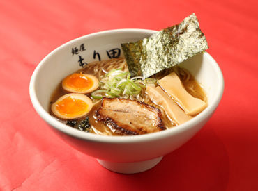 時給1130円～1400円！
昇給あり・無料まかない付き・シフトは2週間ごとで予定も立てやすい◎