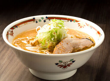 <30~40代の方が活躍中>
学生さん~主婦さん等いろんな方が活躍してます！
過去には留学生さんがいたこともありますよ♪