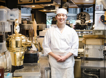 アルバイトが初めての方も大丈夫◎
分からないことがあれば何でも先輩へ相談してくださいね！