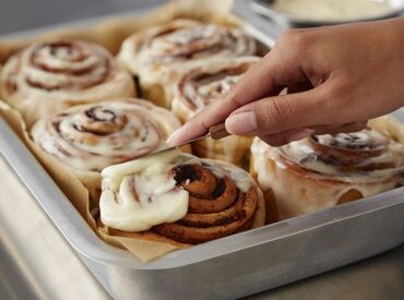 シナボン・シアトルズベストコーヒー ららぽーと福岡店【586】 なんばCITY内で通勤も楽々♪
髪型・髪色自由◎
平日のみ、土日のみ、週5勤務もOKです★