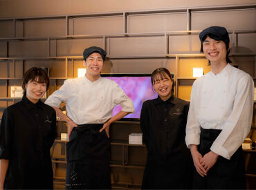PIERRE MARCOLINI コレド室町テラス店【コレド室町テラス】 安心してお仕事をスタートできるよう先輩スタッフが丁寧にフォローします！