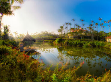 グループ内の社員特典多数!
入園無料やレストラン半額などご家族や友人と休日に利用も可能♪