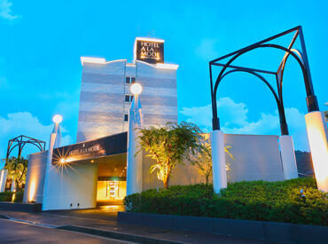HOTEL A LA MODE (アラモード） ≪"葉山ホテルグループ"で安定雇用≫
給与、福利厚生も充実☆
*毎年昇給実績あり
*賞与年2回※規定あり
*売上達成で商品券付与