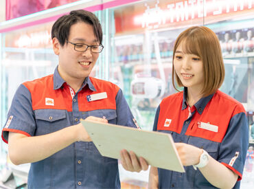 タイトー Ｈｅｙ ＼ほとんどが未経験START／
先輩スタッフが丁寧にレクチャー☆
業界大手のタイトーステーションならではの
充実した研修あり！