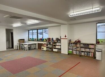 放課後等デイサービス・児童発達支援　カスタネット 子育てを終えた主婦(夫)さんや、
将来教育系の職に就きたい学生さんなど歓迎！
まずは子どもたちと打ち解けることからスタート♪