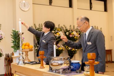 有限会社大友葬儀社 正社員デビュー・転職も大歓迎！
新入社員研修から始めるので安心ですよ◎
丁寧に教えるのでなんでも聞いてくださいね♪