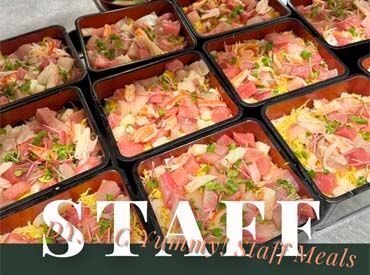 ↑↑
☆スタッフおすすめの賄い☆
5時間以上勤務⇒「賄い無料」
5時間未満⇒1食250円にて提供（希望者のみ）