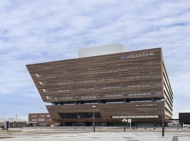 ※写真はイメージです

≪高時給でしっかり稼げる≫
短時間の勤務でも効率よく稼ぐことができます◎