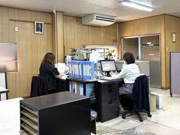 スチライト工業株式会社 事務スタッフ募集！
30～40代活躍中◎
タイピングがでいればOK!