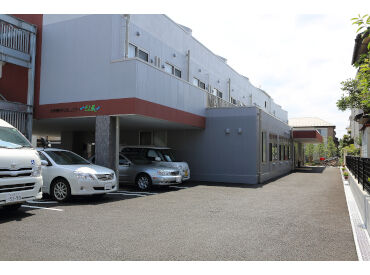 八千代ケアコミュニティそよ風 ＼人柄重視の採用です！／
しっかりしたサポート体制で、安心して始められる環境♪
希望の働き方、お気軽にご相談を◎