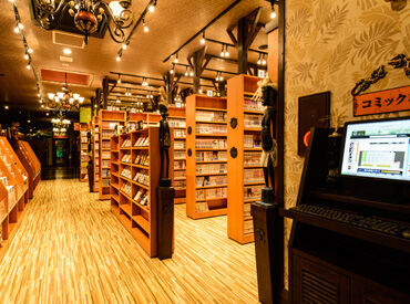 インターネットカフェ 亜熱帯 春日井IC店 シフトは週2日～OK♪プライベートとの両立もしやすいから続けやすい◎
幅広い世代のスタッフが活躍中の職場です！