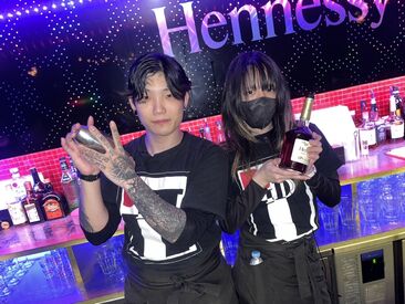 iD cafe 居心地抜群！いろんな人に出会えるバイト先♪
「週末だけ」「週1日～」「副業として」など
シフトの融通もバッチリ叶います◎
