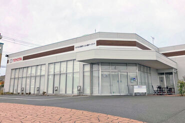 トヨタＳ&Ｄ西東京株式会社 　U-Car横田BS店 専用の用具があるので…
⇒手作業は少なめでほどよい運動に◎
働くうちに洗車のコツも身につきます！