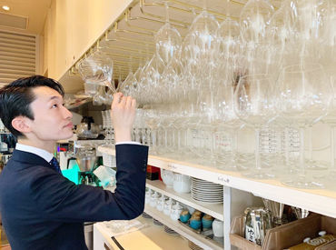 気張らずOK！バイトデビューの方も大歓迎です！
将来役に立つ礼儀や作法、マナーも働きながら身につけられます◎