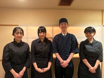 とらふぐ亭 神田西口店[00011] 「卒業までの数ヶ月だけ」
「かけもちバイトと相談しながら」
⇒短期or長期どちらもOK！自由に選べます♪