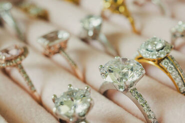 ファッション人材リンク株式会社【FJL】 ★電話登録OK・最短15分★
1～2ヶ月の更新制のお仕事♪
シフト相談可能
即日勤務・フルタイム勤務ＯＫ
