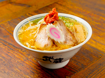 お友達同士での応募も大歓迎!
週2日、1日3時間から柔軟に働けるので
学校帰りのバイトや、Wワークとしてもオススメです!