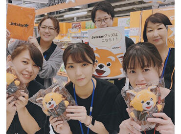 株式会社JALUXエアポート　ジェットスターショップ成田 ＼未経験OK！女性スタッフ活躍中◎／
レア求人☆ジェットスターの公式ショップの販売♪
社員食堂利用など福利厚生も手厚い★