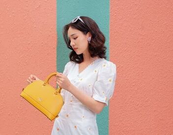 ファッション人材リンク株式会社【FJL】 ﾟ*｡☆ NEWスタッフ募集 ☆。*ﾟ
20代～30代の女性スタッフ活躍中！
人気BAGブランドでのお仕事♪
カンタン電話登録OK◎