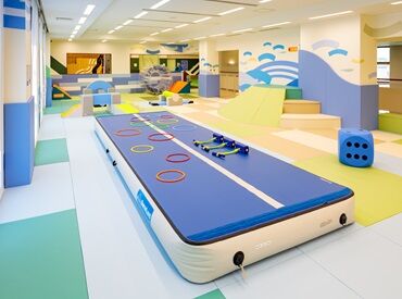 幅広い世代活躍中！子どもたちの「やってみたい！」という
好奇心を引き出す≪遊び≫をテーマにした研修を実施しています♪