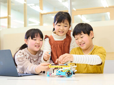栄光ロボットアカデミー 桜新町校(講師) 子どもたちの発想は無限大！
大人顔負けのロボットを創り上げます♪