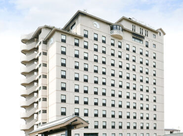 人柄重視で経験や専門知識は一切不要♪
社員登用も積極的◎最短半年で正社員になれます★