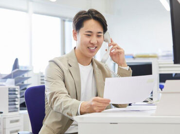 株式会社神優 ≪定着率◎≫ 長く働くスタッフ多数！
社内ドライバーや協力会社と連携しながら
スムーズな配送を支える大切なポジションです。