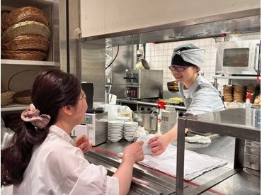 アフタヌーンティー・ティールーム 大丸京都店 ★働きながら学べる環境
季節限定のパスタやスイーツが人気！
お茶の知識や、おいしい紅茶の淹れ方もマスターできます。
