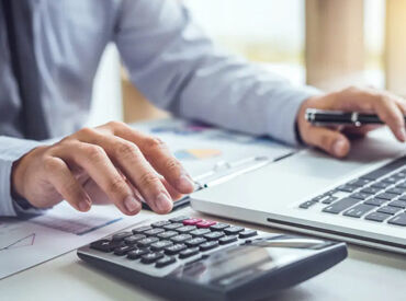 ＜土日祝日はお休みです！＞
家庭とも両立して働けます！
週5日可能な方は、短時間も相談OK♪