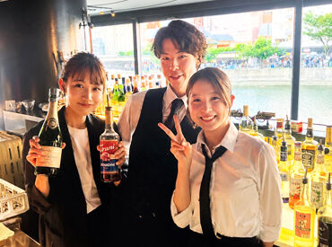 Bar＆Dining Mitsubachi -ミツバチ- 天神南駅すぐ★那珂川リバーサイドでオシャレにバイト！
未経験・初バイトの方も大歓迎！
「チャレンジしたい！」を応援します♪
