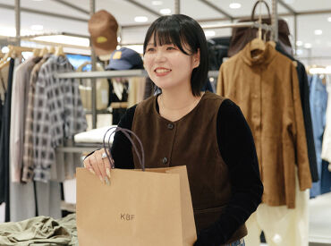 THE GOODLAND MARKET ニュウマン高輪店 ★新規ショップスタッフ募集中★
自社レーベルやインポートブランドも充実
ファッションが好き！そんな気持ちを活かして働こう♪