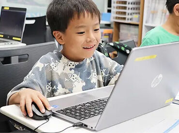 スポーツクラブ フィッタ衣山 ＼子ども好きの方Welcome★／
ゲーム感覚で教えるプログラミング教室！
火木メインで働けるシフトです♪