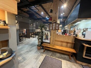 あなたらしさを大切にできる職場★
髪型・髪色・ピアス自由でのびのび働けます！