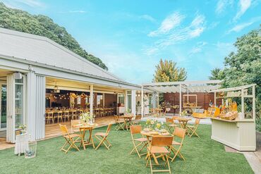 株式会社Cat’s Hands ※勤務地：ザサウスハーバーリゾート ＼プライベートと両立しながら続けやすい／
非日常を味わえる結婚式場で
お食事やドリンクを運ぶお仕事★
未経験OK／高校生OK