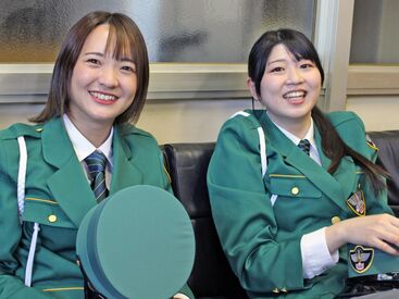 大量募集で同期もいるから始めやすい！
「初めてで不安…」なんて方は友達と誘い合っての応募もOK◎
仲良しな仲間と楽しく勤務♪