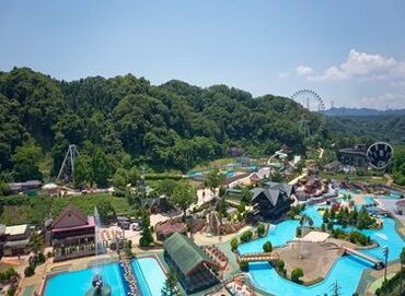 毎年大人気の短期バイト！
お友達と一緒に夏の思い出作りましょ◎