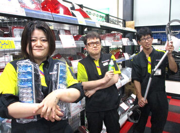 アップガレージ広島五日市店 常連さんと仲良くなるあたたかいお店◎
「未経験だけど興味がある！」
そんな理由で応募OKです♪by.店長さん