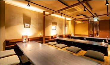 海鮮酒家 北の家族  まずは元気にご挨拶を♪
笑顔で対応できればOKです！
1からしっかりサポートします！