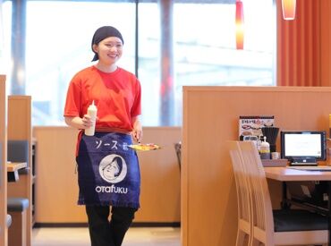 お好み焼本舗　豊川店 「初飲食バイト」もおまかせあれ！
タッチパネル式の注文だから、
お客様の注文を聞き間違える心配もなし♪
調理未経験の方も◎