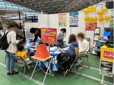 明るく相談しやすい雰囲気♪
困ったときもスタッフ同士でサポートし合えます！
