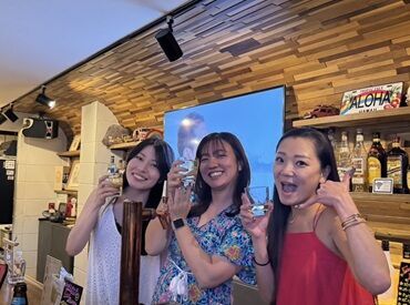姉妹店"ALOHA"もあります！
優しくて元気なママを筆頭にみんなで楽しく働いています♪